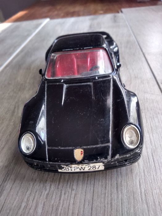 Разпродажба на Колички в мащаб 1/24