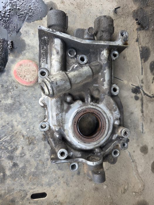 Продам масляный насос на Субару