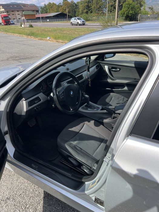 Vând  Bmw    Seria 320d