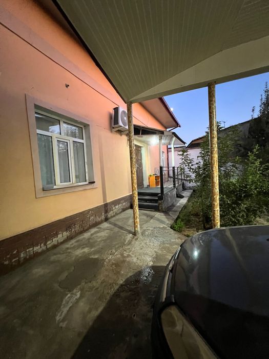 Uy sotiladi 3,7 sotix 4 xonali