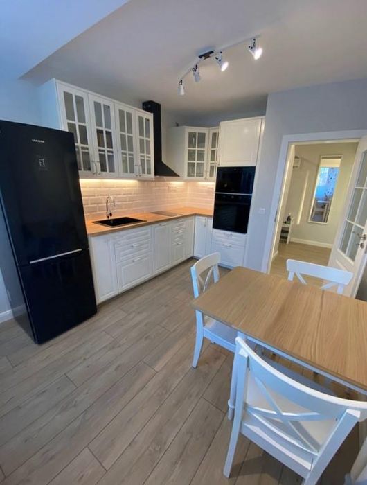 Дава се под наем Двустаен апартамент в София, Изток - 71 кв.м за 817.53 € - Снимка #6