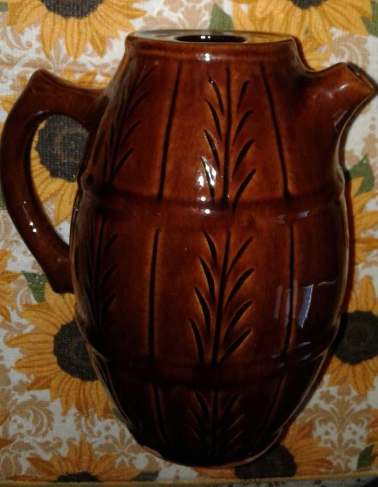 Сервиз троянска керамика-Голяма каничка и 5 чаши с дръжка