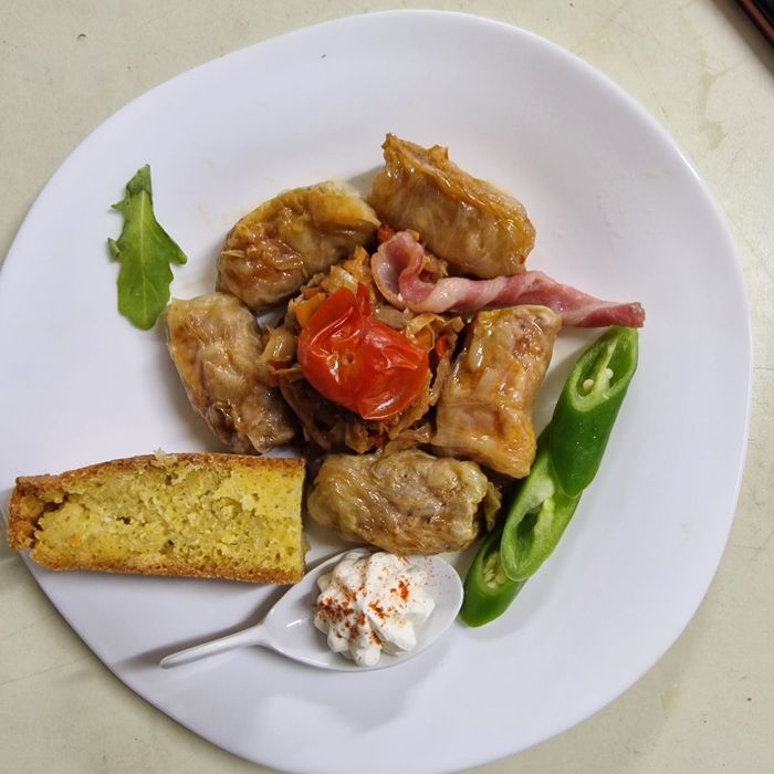 Închiriez sala evenimente capacitate 70 pers