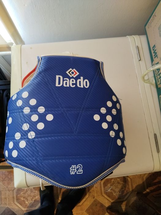 Форма Таэквондо в комплекте.шитки,пояс,груша.итд.