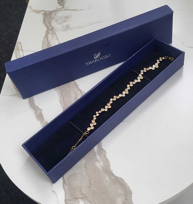 Bratara originala Swarovski - stare impecabila, in cutie