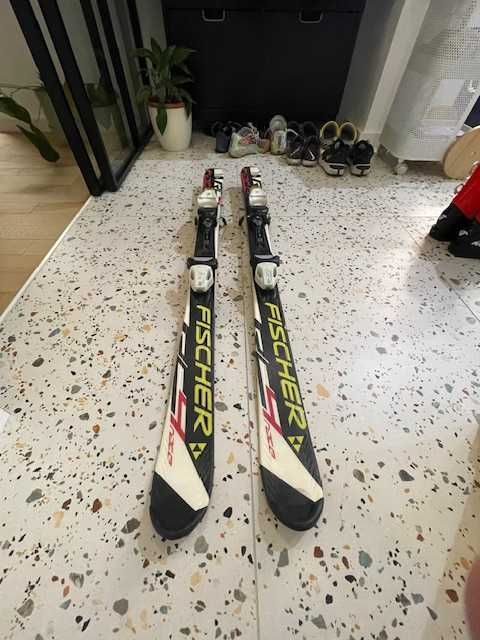 Vand clapari Nordica J4  si schiuri Fischer pentru copil 8-10 ani