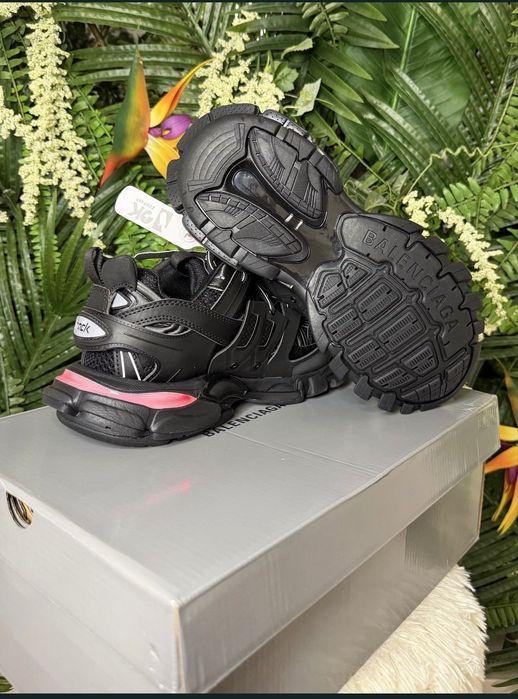 Balenciaga track led