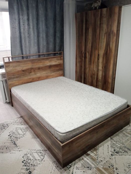 Спальний гарнитур