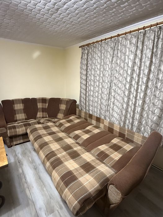 Coltar extensibil cu lada