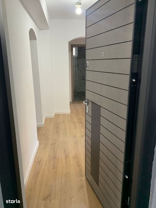 Apartament 3 camere , 2 băi , finisat modern + garaj - zona Scala