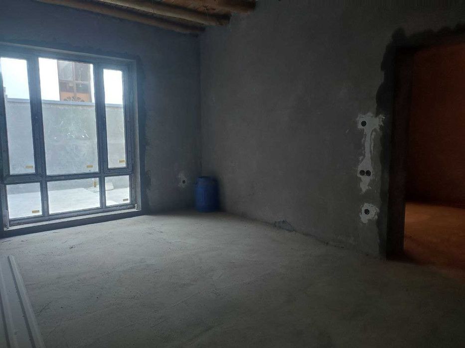 Дом 5 комнат на участке 5 соток Тузель-1