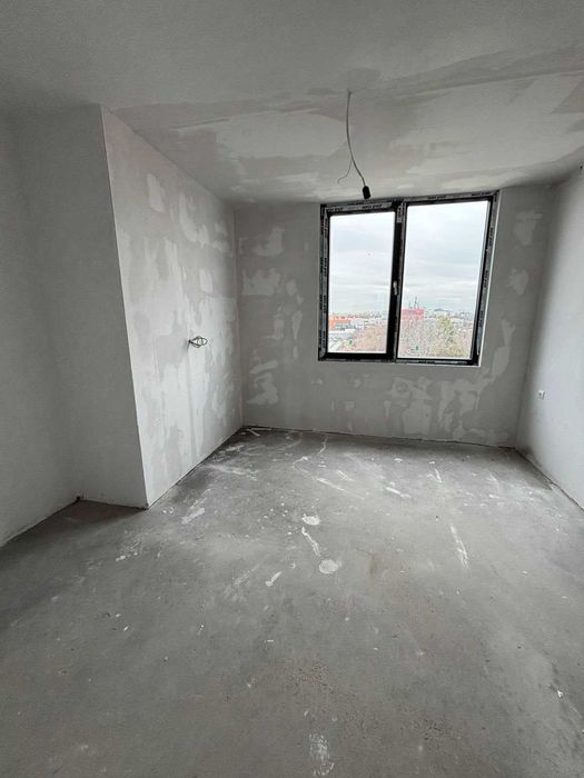 Продава се Четиристаен апартамент в Пловдив, Остромила - 180 кв.м за 666 €/кв.м - Снимка #5