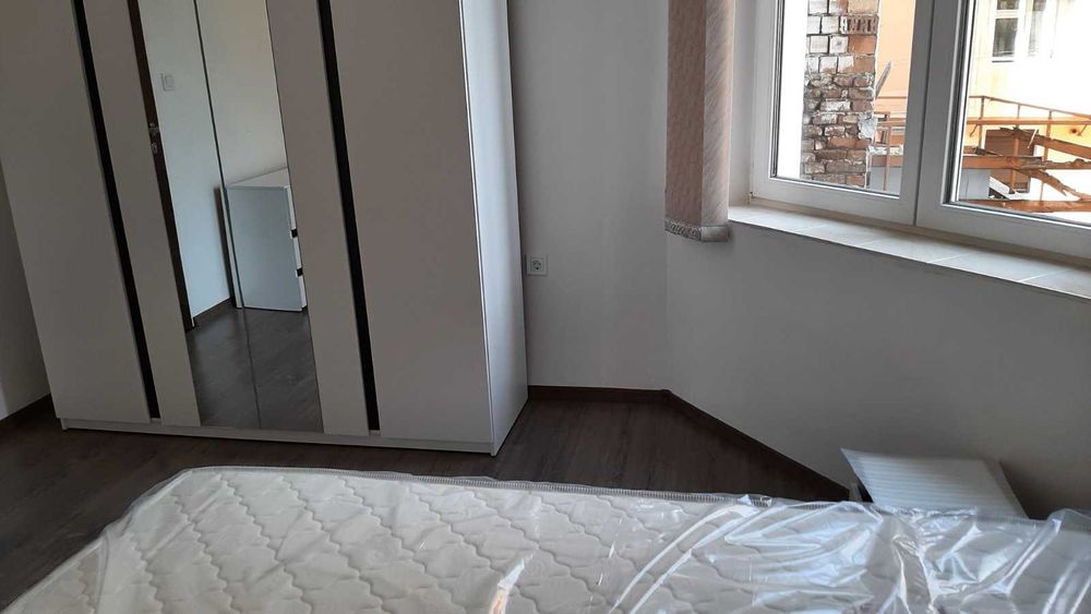 Дава се под наем Четиристаен апартамент в София, Изток - 100 кв.м за 950 € - Снимка #11