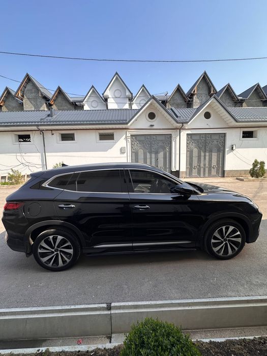 Продаю BYD SONG PLUS CHAMPION DM I. 110 км  ГИБРИД 
Автомобиль в отлич