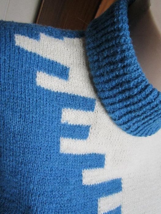 Pulover handmade albastru/alb marime 42/44 + bonus