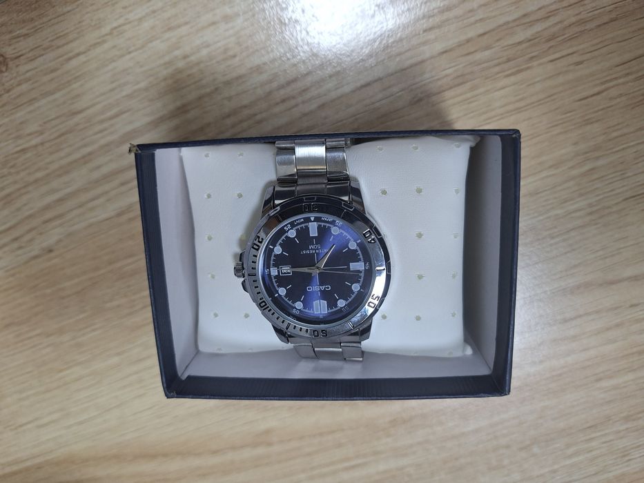 Продаю часы(оригинальные casio)
