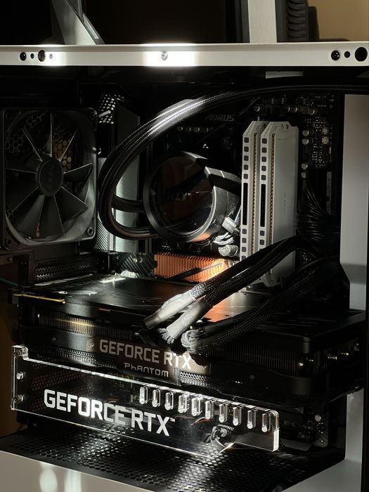 Компютър RTX3090 | Ryzen9 7900X3D | 64GB DDR5 | 4TB NVMe | EVGA | NZXT