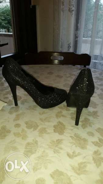 Поемам Доставката НОВИ официални обувки