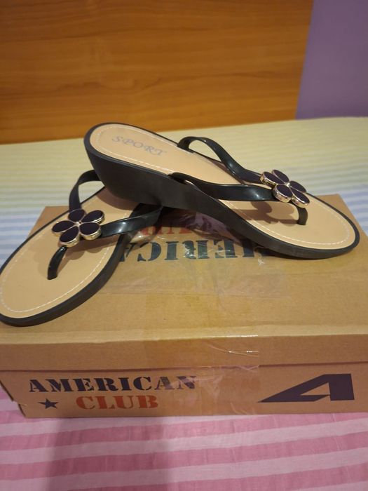 Vând Papucii Damă Mărimea 40 Noi