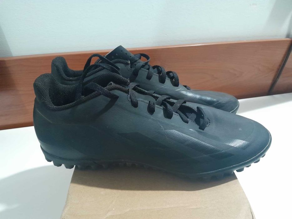 Футболни обувки за изкуствена трева adidas X Crazyfast.4 TF / 41 1/3