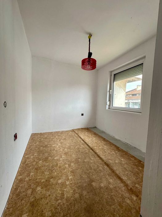 Продава се Двустаен апартамент в Бургас, Лазур - 42 кв.м за 1203 €/кв.м - Снимка #9