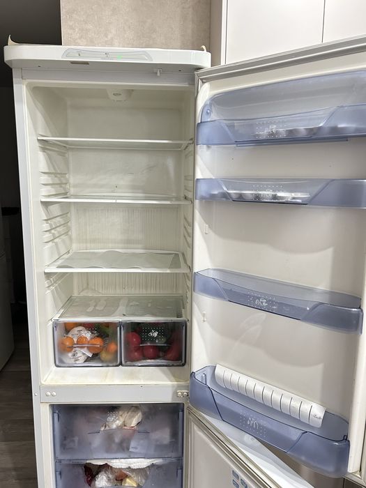 Продам холодильник