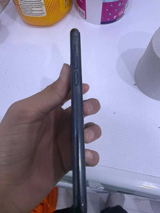 iPhone 11 pro %68 с коробкой