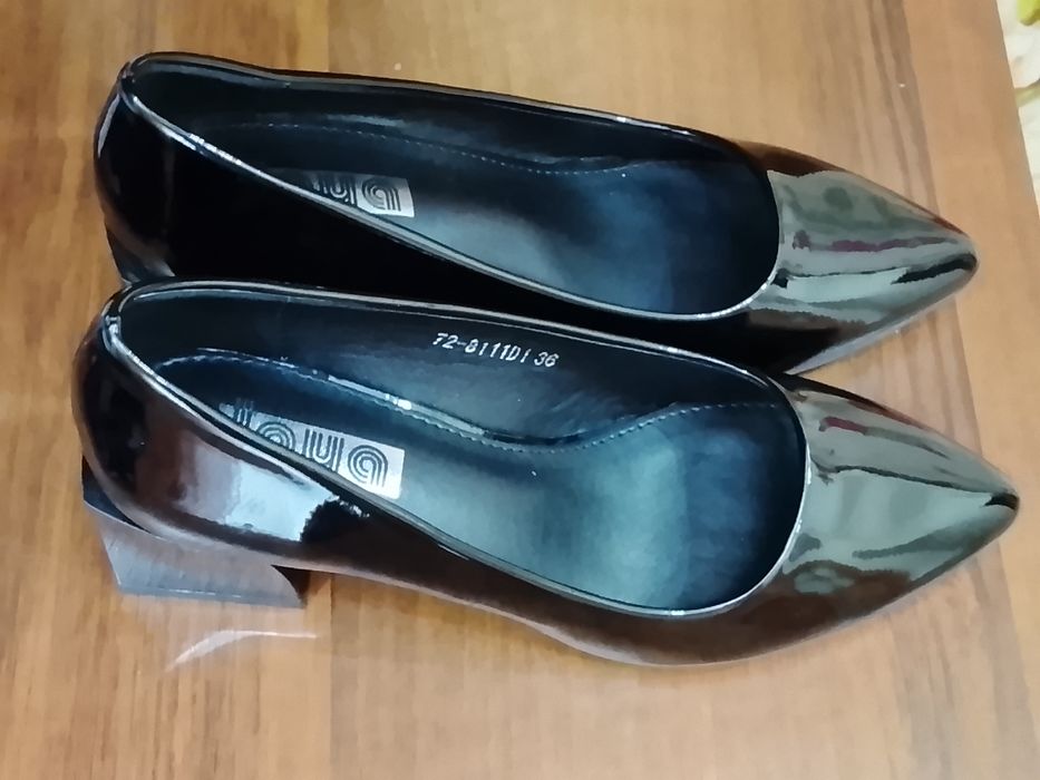 Продам новые туфли