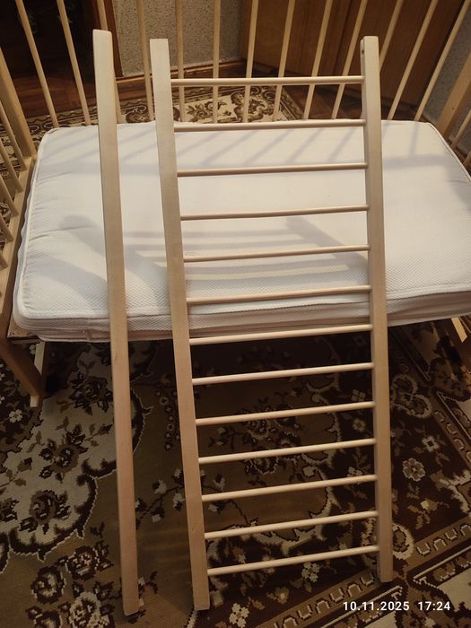 Продам детскую кроватку.