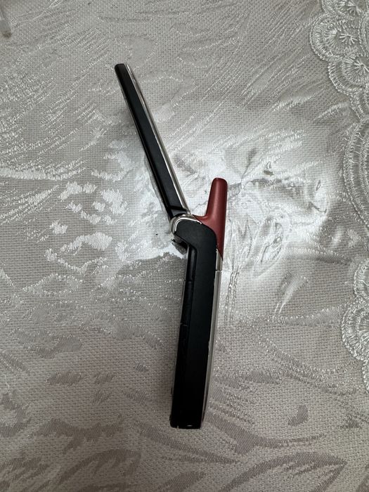 Nokia 6060 сотилади.