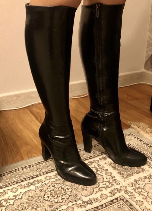 Продам Сапоги лакированые