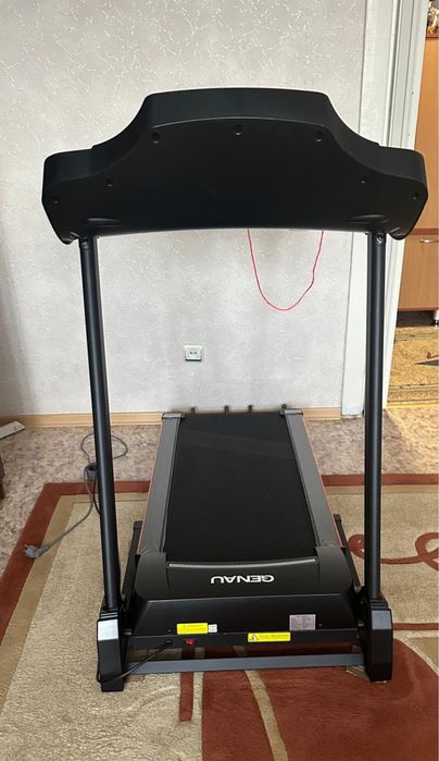 Продам беговую дорожку Genau TR50
