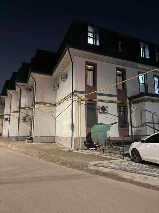 Новостройка Юнусабад 5 кв 2-хона Срочно Сотилади  Кирпичный