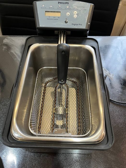 Электрогриль ,пароварка,фритюрница