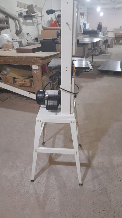 Ленточная пила в отличном состояние