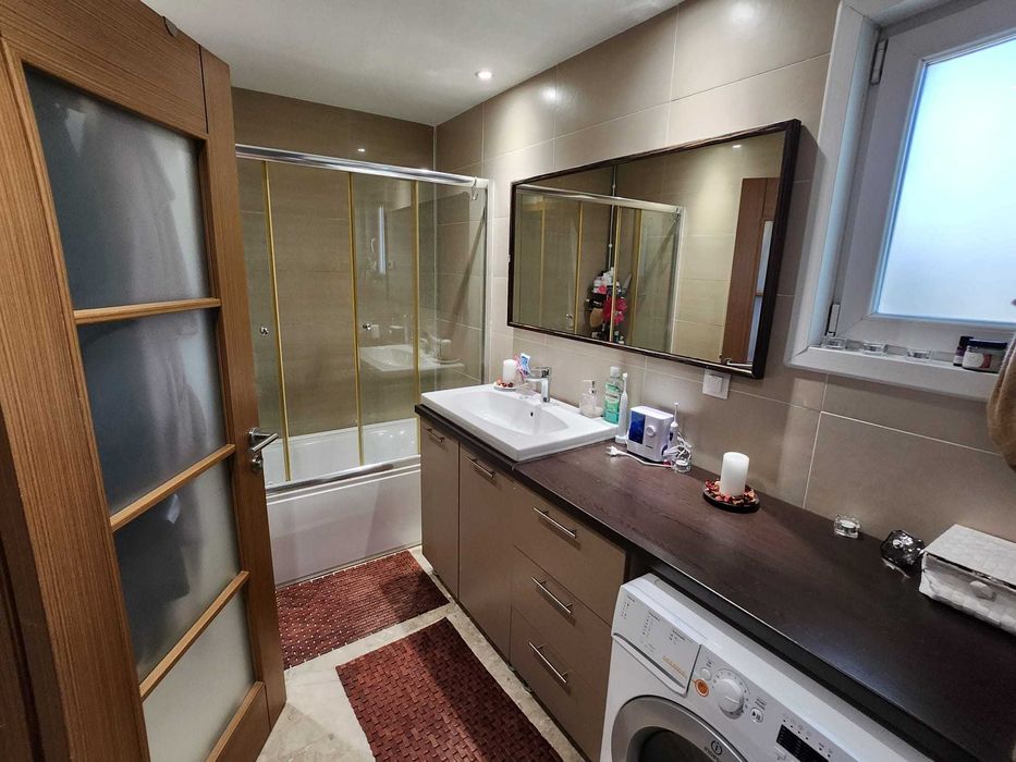 Vila P+1 tip Duplex 4 camere, curte si 4 locuri de parcare – Cosmopoli