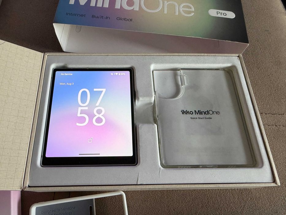 Ikko Mind One Pro 256gb with keyboard рядък и интересен смарфон, нов