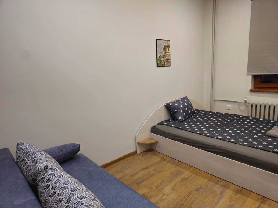 Нощувки - 4BR Central Retreat