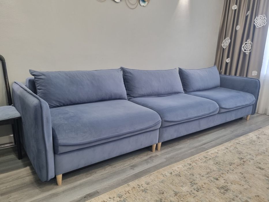 Диван гостиной 4м