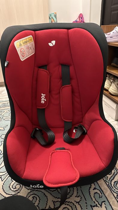 Продам автокресло JOie до 18 кг
