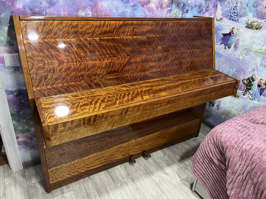 Фортепиано РИГА  (пианино)