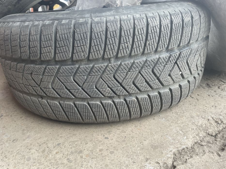 Jante 19 cu cauciucuri M+S Scorpion. Stare ft buna!