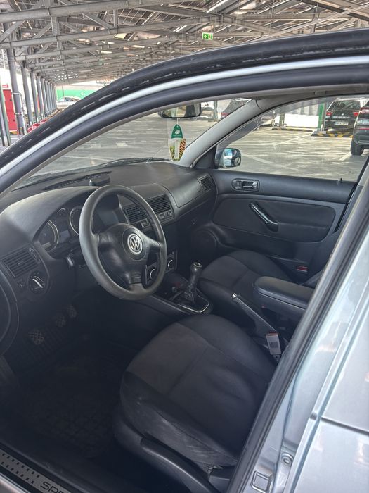 Vand Volkswagen Golf 4 1.4 Benzina