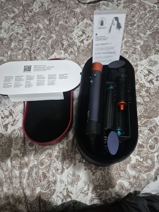 Продам дайсон оригинал