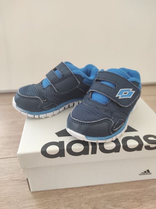 Маратонки Lotto за момче 23 номер