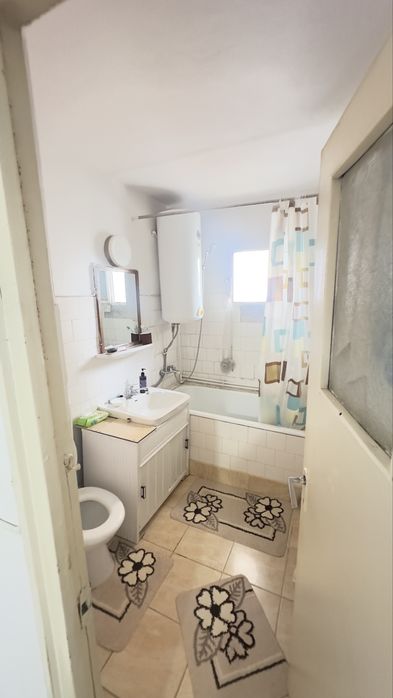 Vand Apartament 4 camere