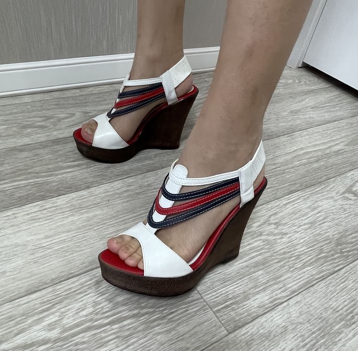 Обувь женская