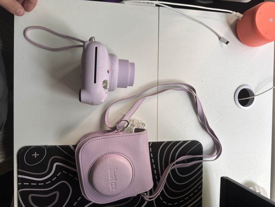 Продам instax 12 mini