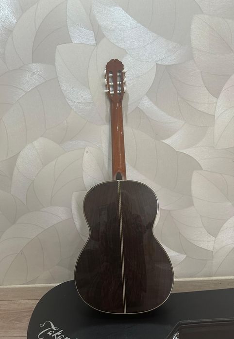 Takamine C132S — классическая гитара