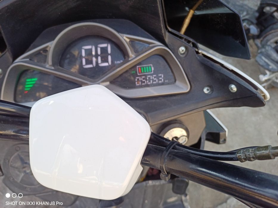 Продам Скутер Макси лия